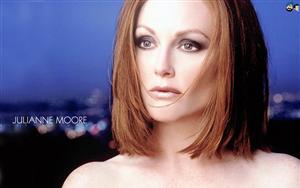 Julianne Moore